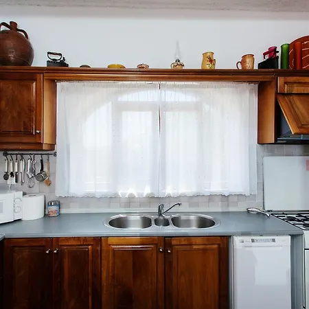 Traditional Country House In Paros