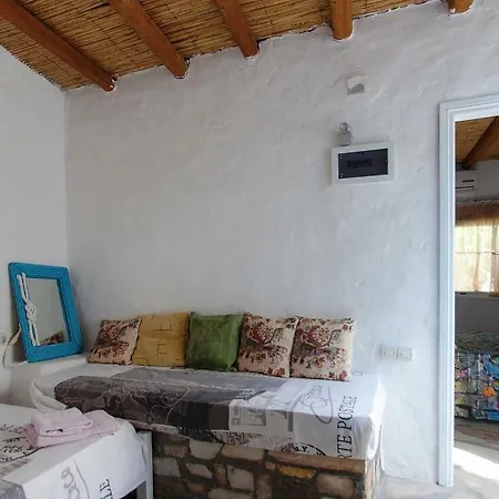 Traditional Country House In Paros